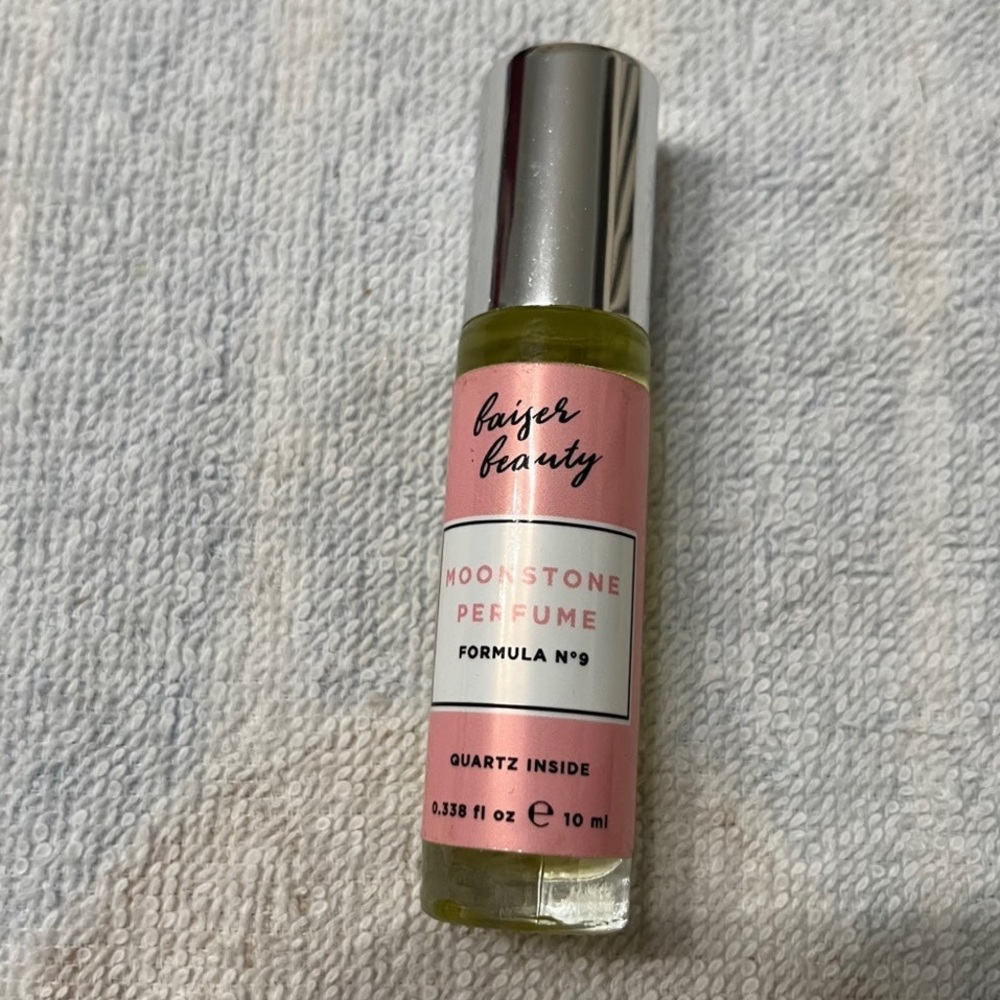 Baiser beauty moonstone perfume